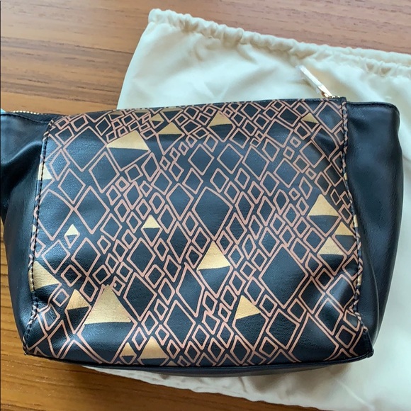 Deux Lux dreamer messenger crossbody bag - Picture 5 of 8